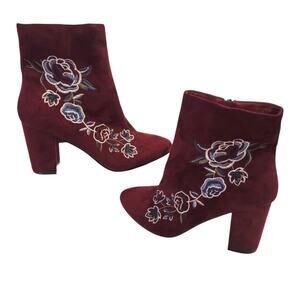 Hippie Laundry Darby 9.5M Heeled Booties Velvet Maroon Floral Embroided Boho NEW